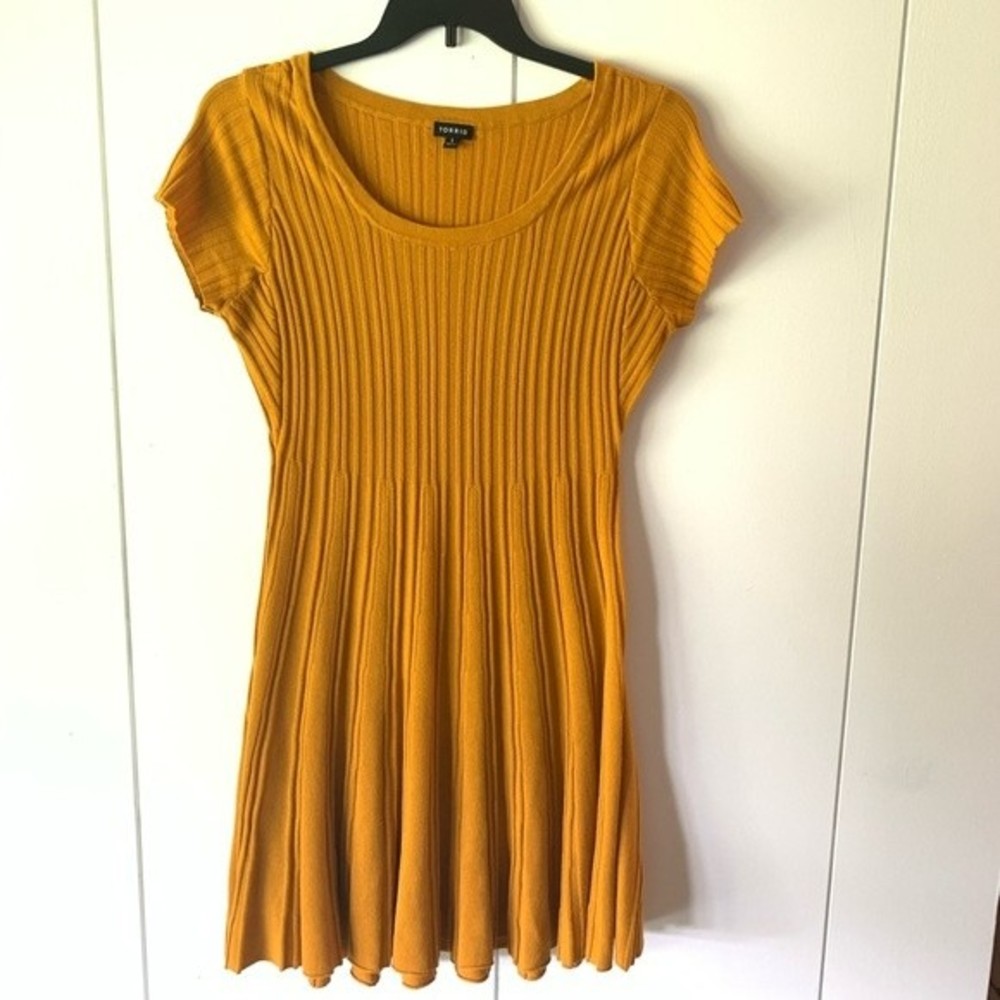 Torrid Mustard Yellow Sweater Knit Fluted Skater Dress Size:1X - Picture 2 of 8